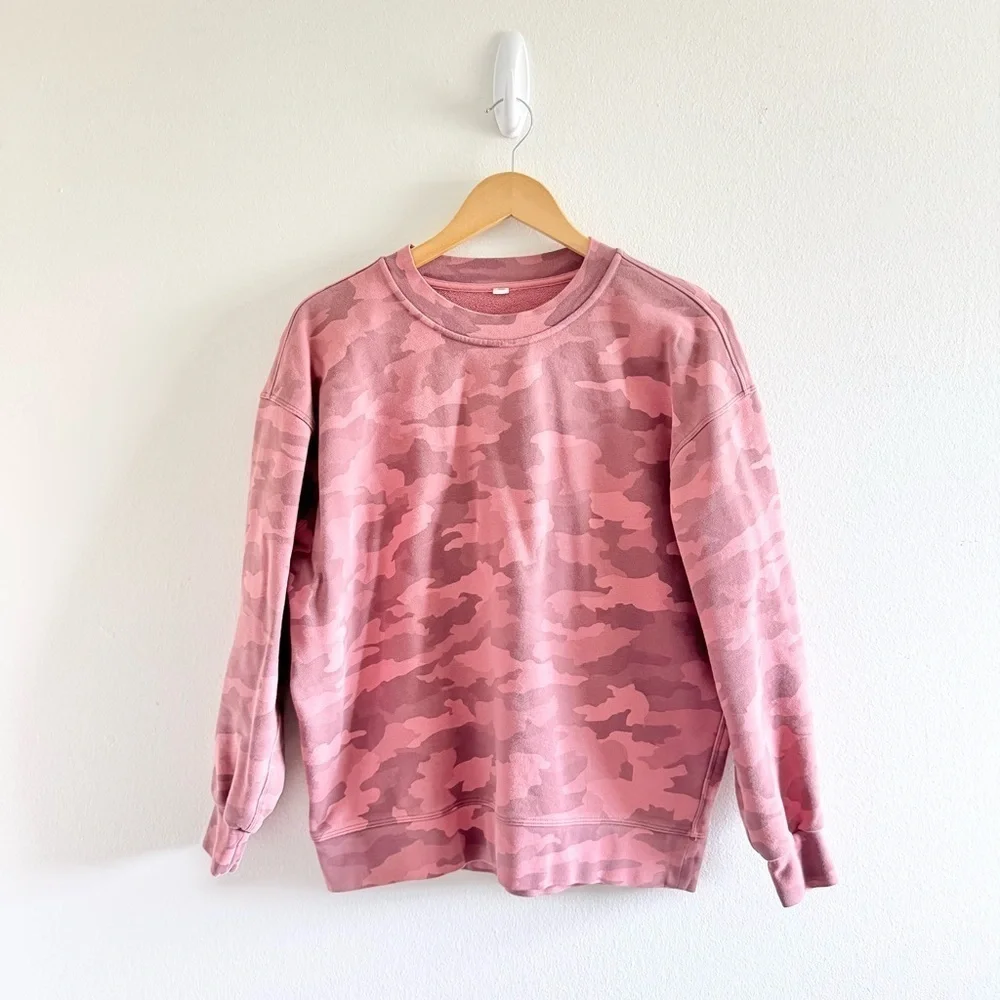 Lululemon Athletica Perfectly Oversized Crew Pink Camo Sweatshirt size 6